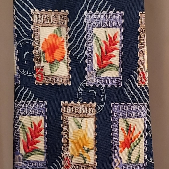 Tommy Bahama handmade silk tie - floral postage stamps - Picture 3 of 8